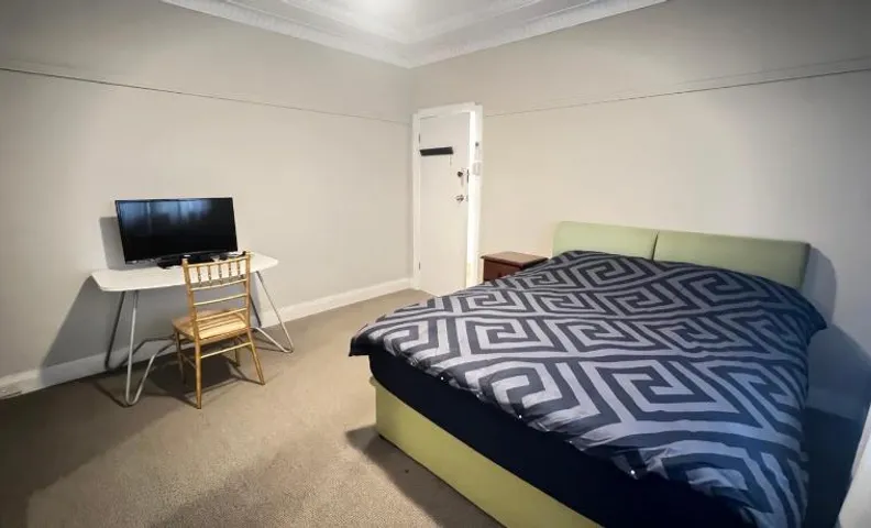Room 73