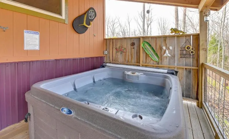 Plum Crazy: Frenchburg Cabin on 1 Acre