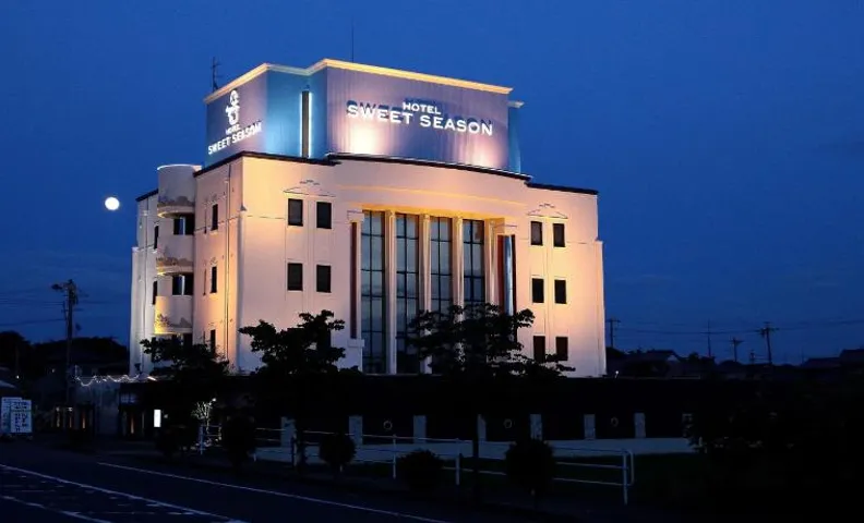 hotel SWEET SEASON