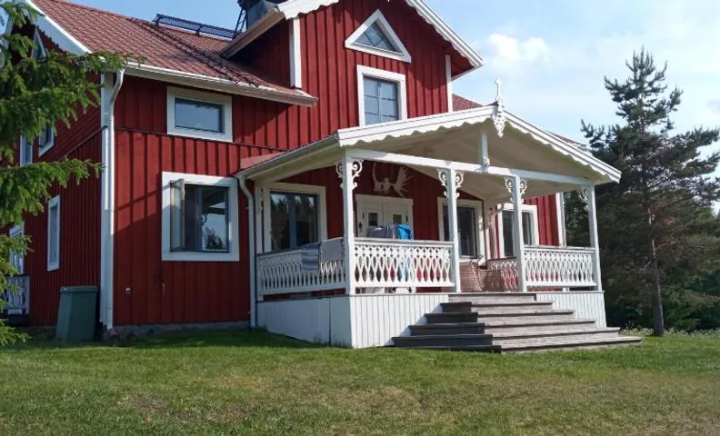 Swedish Paradise Garden & Lake BED & BREAKFAST