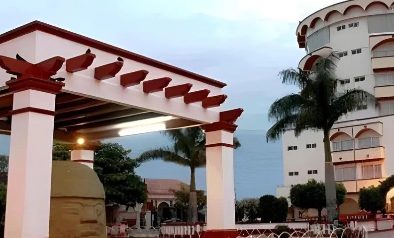 Gran Santiago Plaza