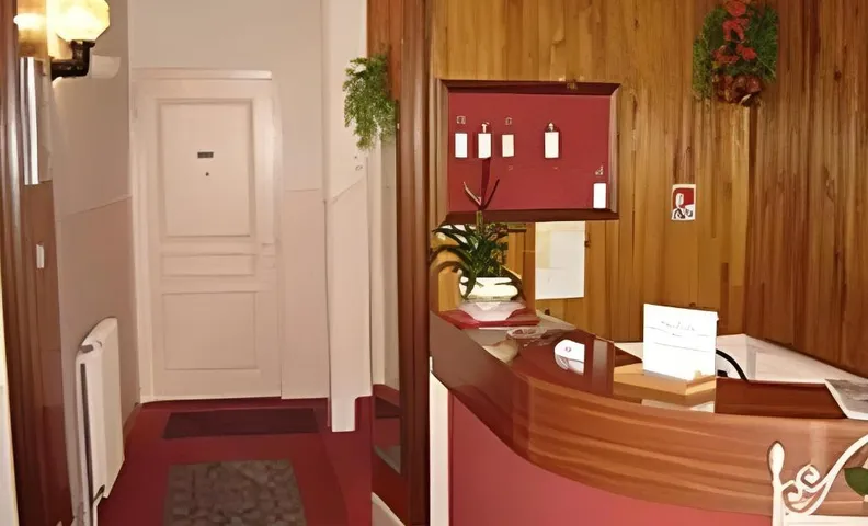Hotel du Centre Luce Chartres