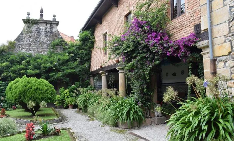 Casona De Linares