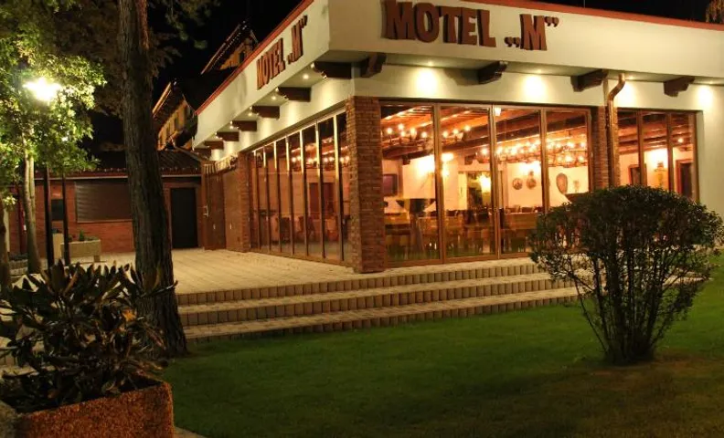Motel M