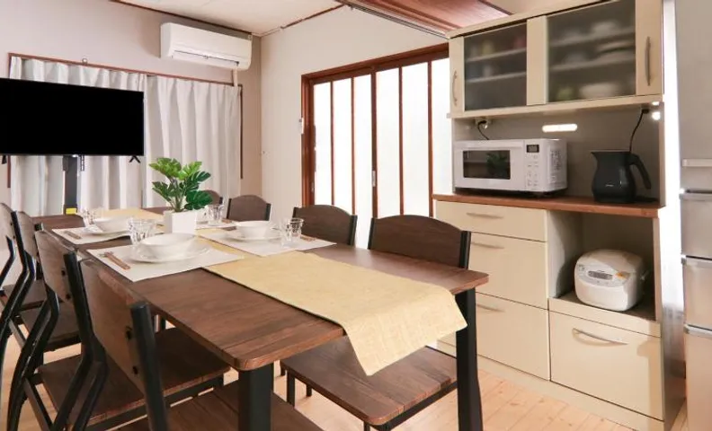 南栄駅1分 3寝室 最大9名 キッチン付一棟貸し パーキング1分 Showa Retro Japanese House 1min Station Entire Home for 9