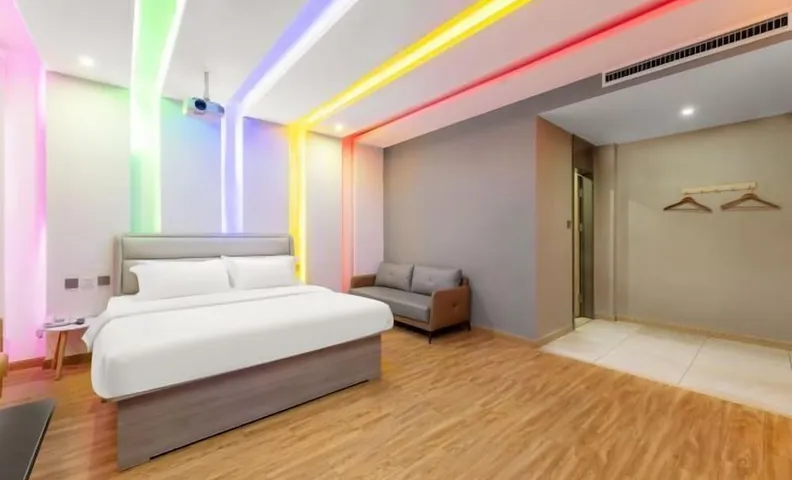Homeinn Ripple Yun Hotel (Shijiazhuang Xingtang Tangyao Avenue West Bridgehead)