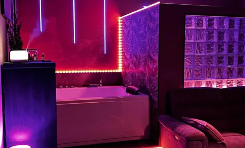 TownHouse Piraino SUITE PRIVATE SPA