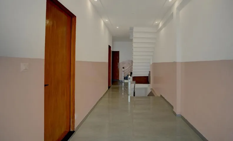 Hotel O Kshanbhar Vishranti
