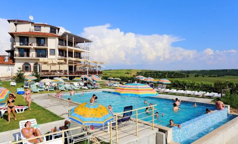 Seven Generations Winery Hotel