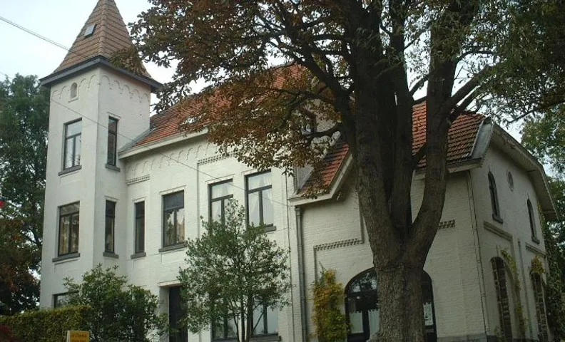 LE CHARNOIS
