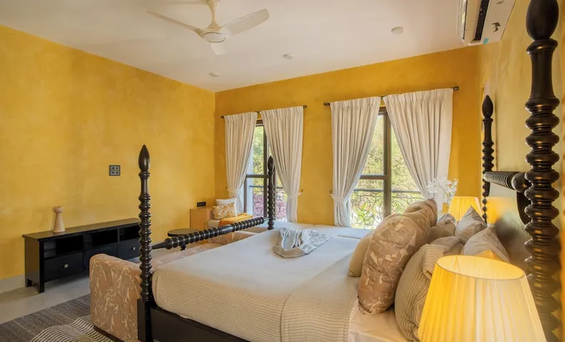 ELIVAAS 빌라 파라이소, 4 BHK, 수영장 있음