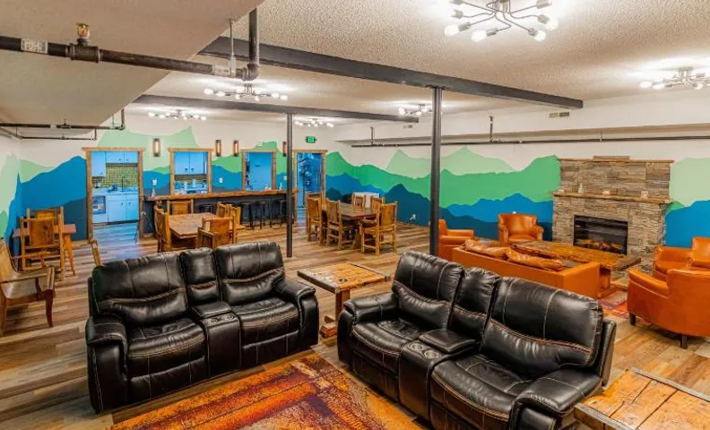 Pintler's Portal Hostel