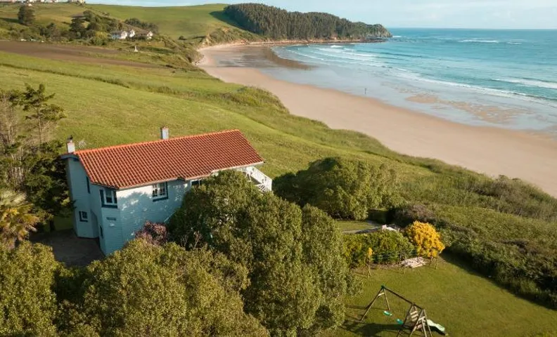 Wishome-Una increíble casa de cuento junto a la playa de Oyambre para una escapada en septiembre