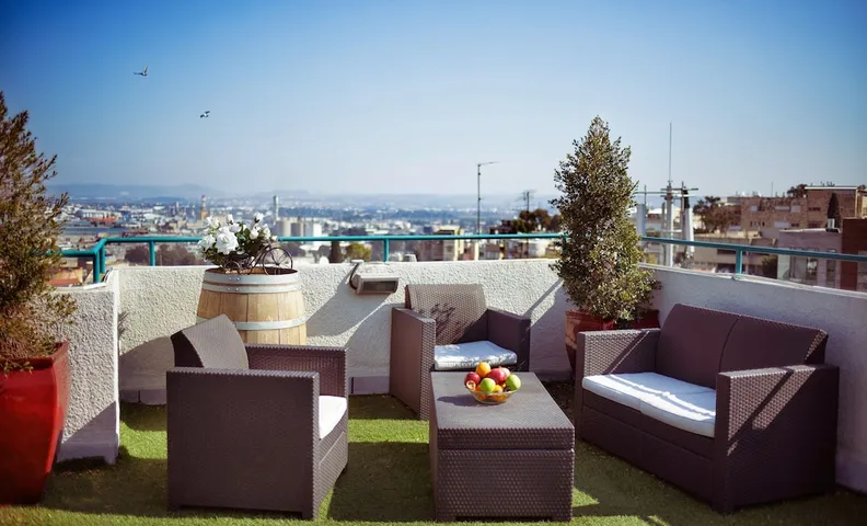 Loui Talpiot Hotel