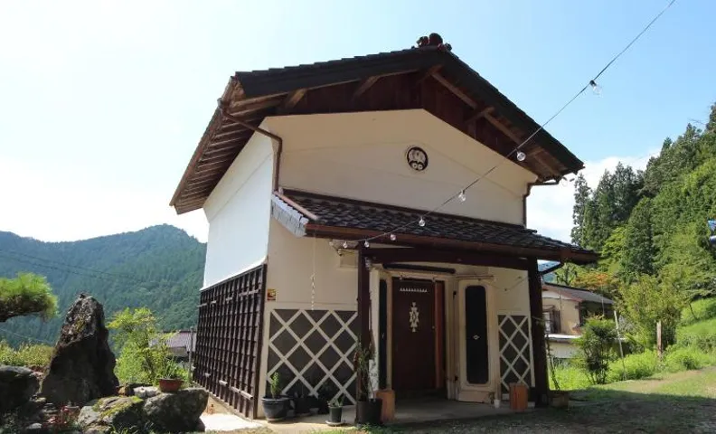 Kura Retreat Guest House