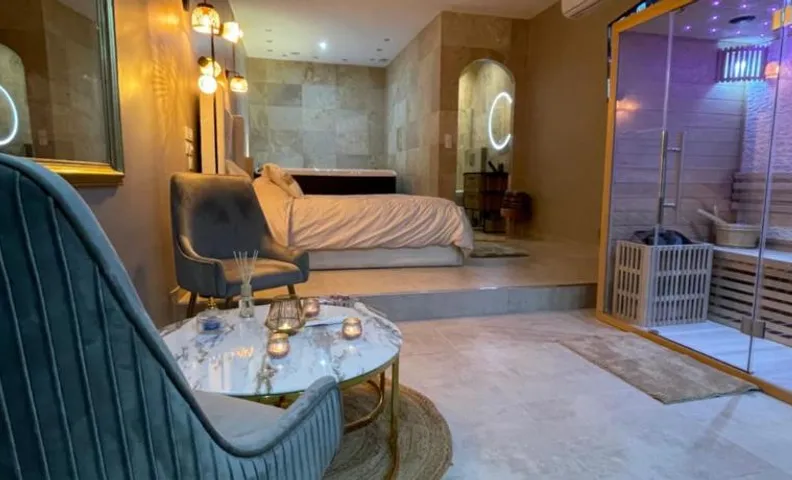 La nuit de rêve Suite privative Jaccuzi Sauna Suite 2