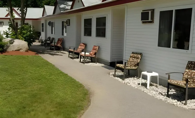 Saco River Motor Lodge & Suites