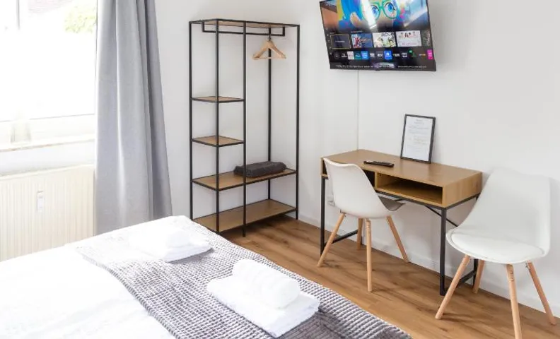 MiCasa OL - Moderne Gastezimmer an der Uni - Self Check-in - SMART TV - WLAN - Fugenloses Bad u sepa