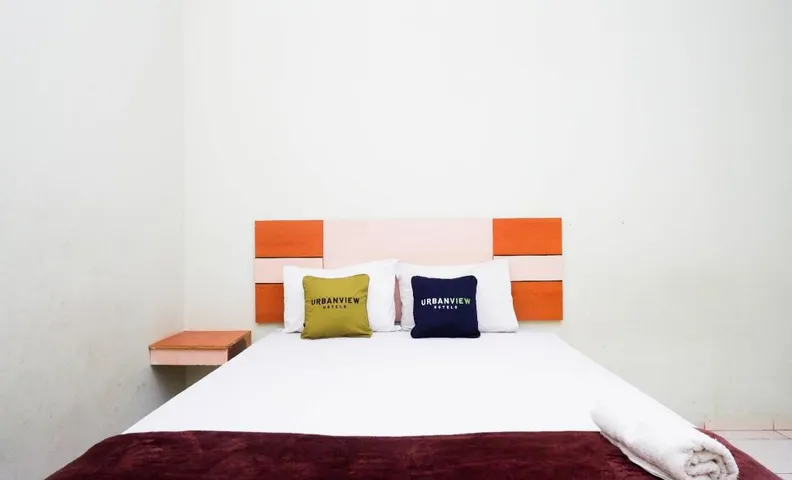 Urbanview Hotel Platinum Parepare