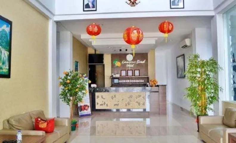 Kaimana Beach Hotel 2
