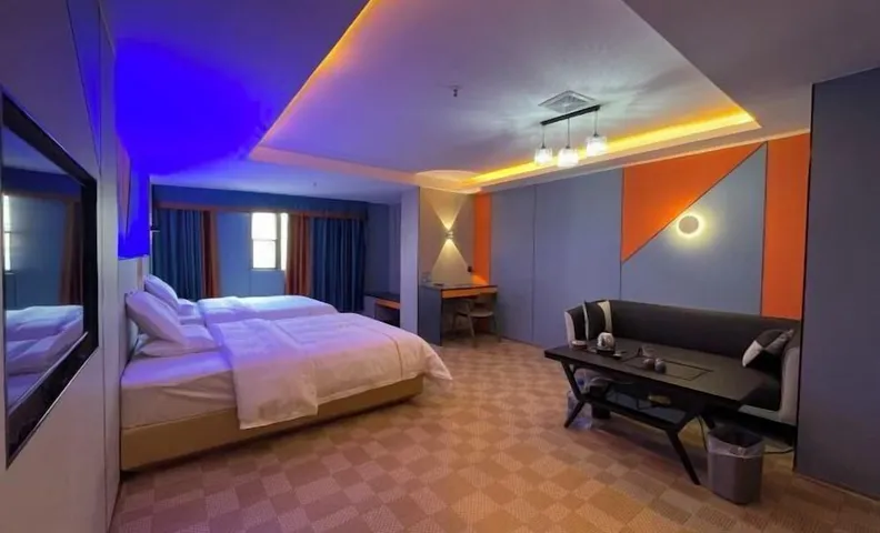 Longchuan 51 Orchard Hotel