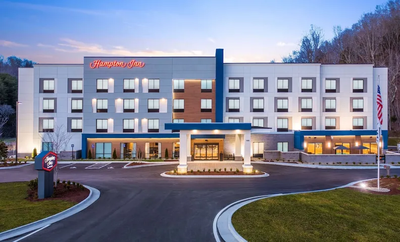 햄프턴 인 애슐랜드 시티, TN
