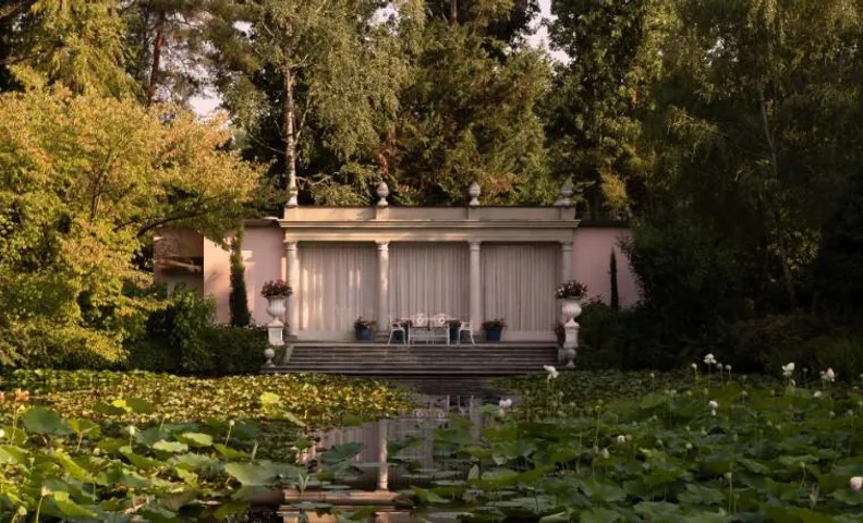 Relais La Foleia - Luxury Villa with private lake