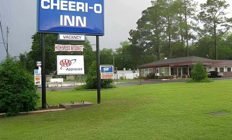 Cheerio Inn - Glennville