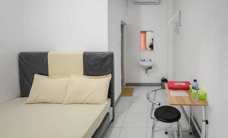 Shekinah Homestay & Cafe Waikabubak RedPartner