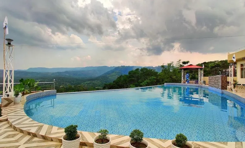 Peaceful Cottages w/ Grand Views & Pool, Meghalaya
