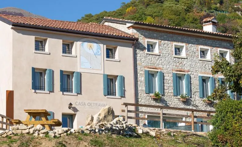 Casa Oltraval