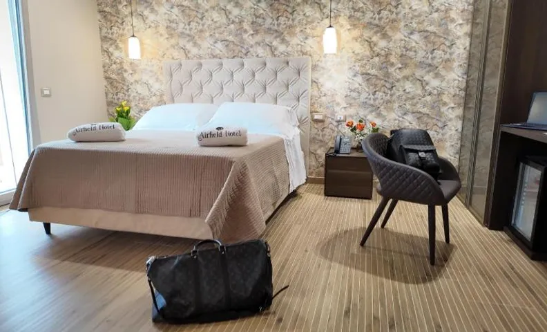 Airfield Hotel & Spa