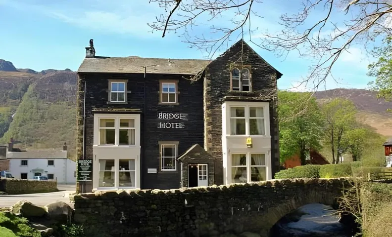 Bridge Hotel