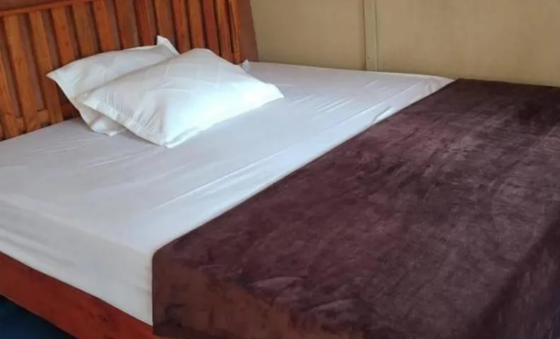 Penginapan puncak Dua Mitra RedDoorz