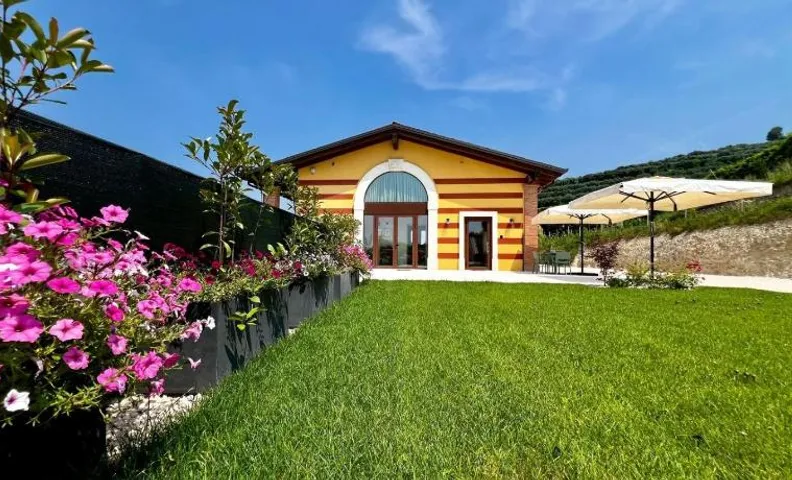 Bio Agriturismo Falezze