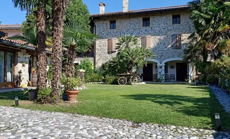 Rovere dalla riva