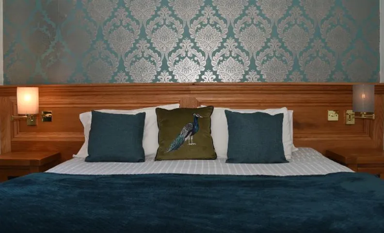 Greyhound Hotel