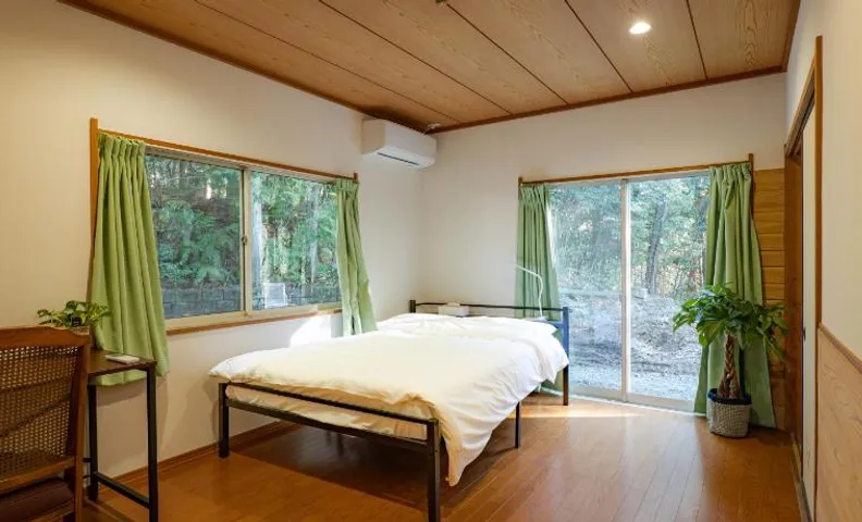 호수와 산, 하마마츠이 인