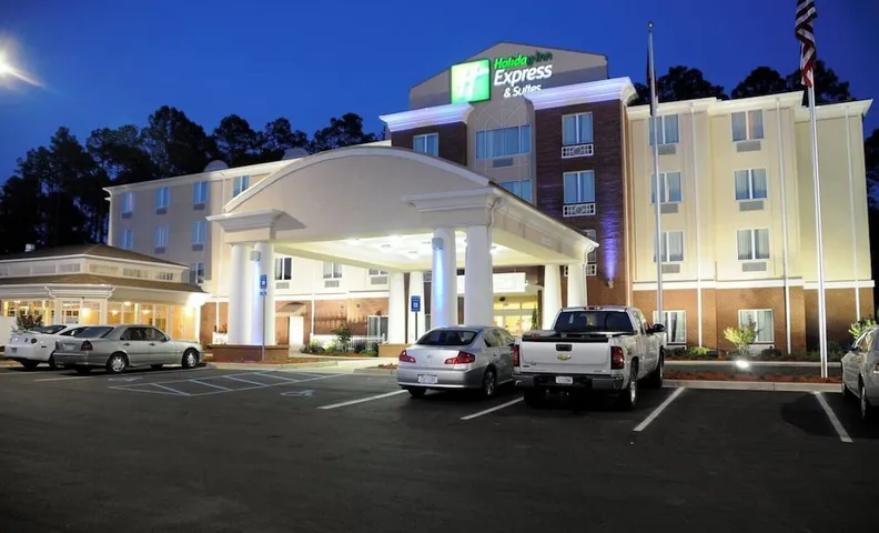 홀리데이 인 익스프레스 호텔 & 스위트 베인브리지 바이 IHG