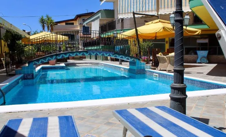 Hotel cappuccetto rosso