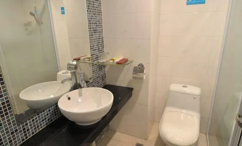 Feilong Holiday Hotel