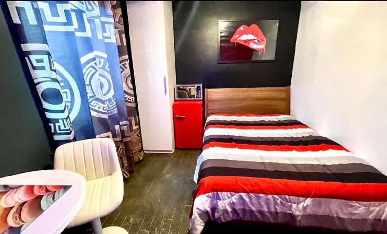 Luxury KIA Room D