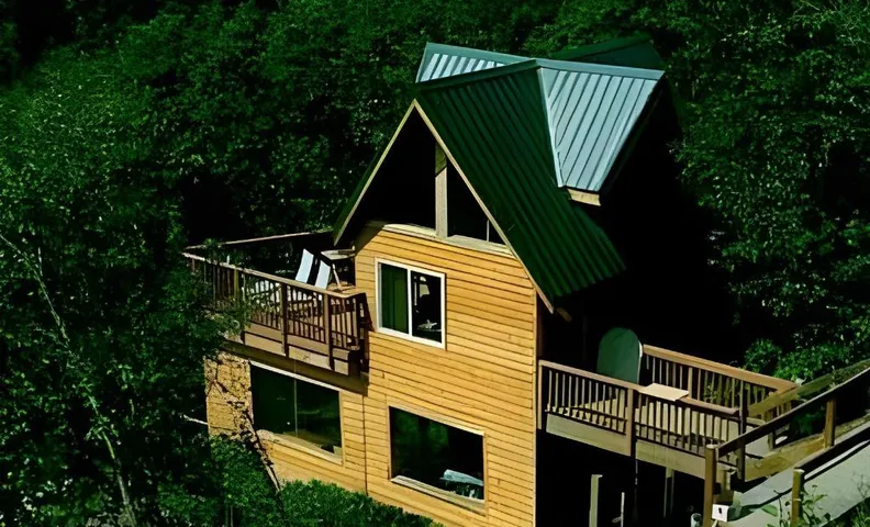 Alaska Adventure Cabins