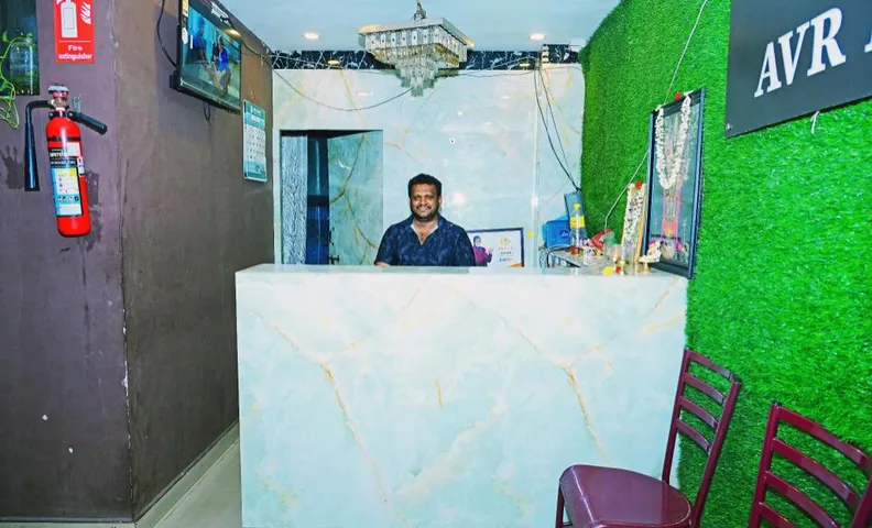 Hotel AVR INN