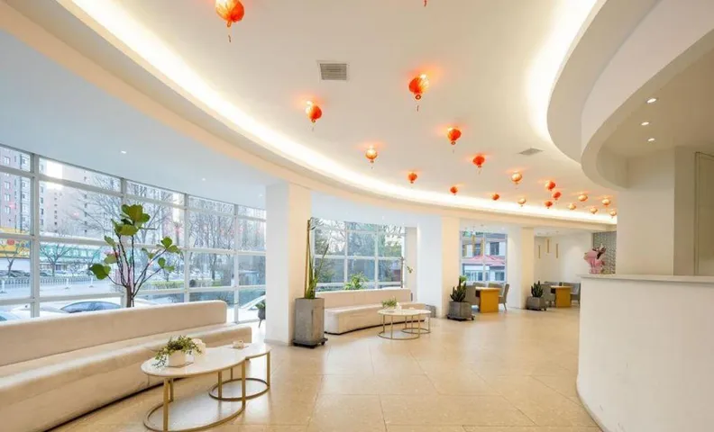 Yurong hotel(HuocheZhan  liaoyang)