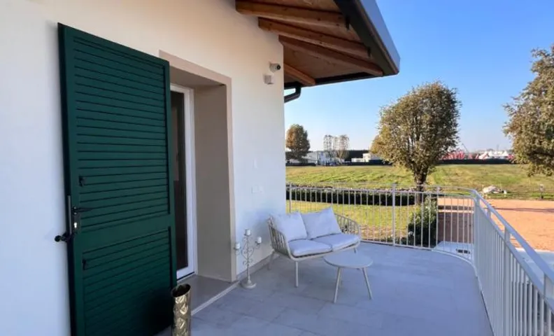 Emilia381 Suite