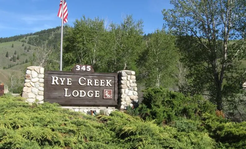 Rye Creek Lodge