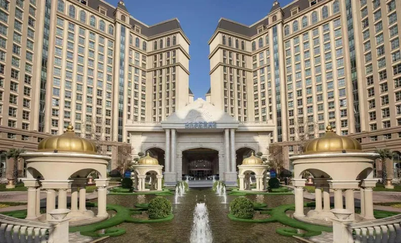 Ocean Flower Island castle hotel
