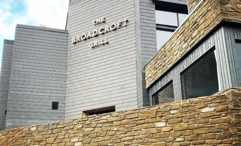 Broadcroft Hotel