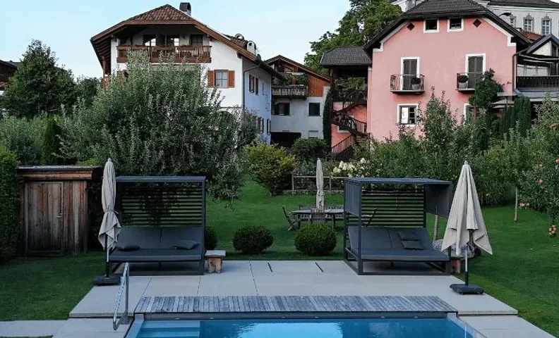Der Unterwirt Guesthouse - Pool & JRE Restaurant